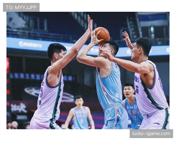 篮球走步违例规则详解中枢脚确立与合法移动范围如何界定 篮球走步违例规则详解中枢脚确立与合法移动范围如何界定